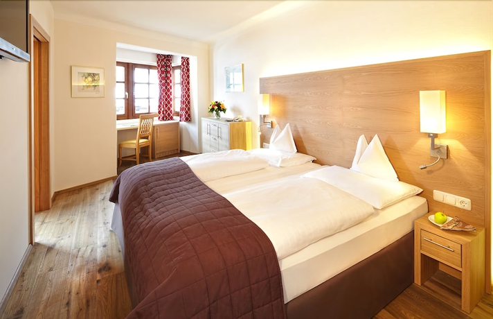 Imagen de la habitación del Hotel Zum Hirschen, Zell Am See . Foto 14