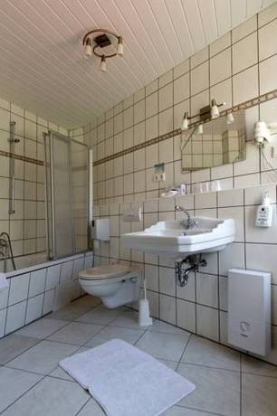 Imagen de la habitación del Hotel Zum Landsberger Hof. Foto 9