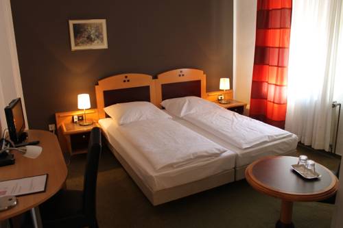 Imagen de la habitación del Hotel Zum L&ouml;wen, Bad Homburg. Foto 6