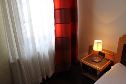 Imagen de la habitación del Hotel Zum L&ouml;wen, Bad Homburg. Foto 12