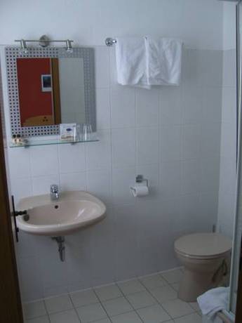 Imagen de la habitación del Hotel Zum L&ouml;wen, Bad Homburg. Foto 16