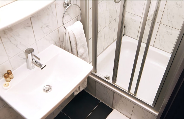 Imagen de la habitación del Hotel Zum L&ouml;wen, Duisburgo. Foto 16