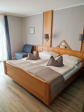 Imagen de la habitación del Hotel Zum M&auml;rchenwald. Foto 18