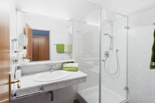 Imagen de la habitación del Hotel Zum Mohren, Wangle. Foto 8
