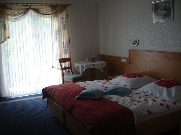 Imagen de la habitación del Hotel Zum Rehberg. Foto 11