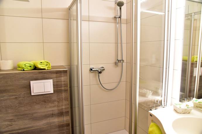 Imagen de la habitación del Hotel Zum See Garni. Foto 6