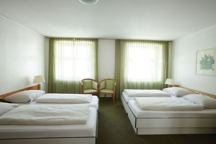 Imagen de la habitación del Hotel Zum Spalenbrunnen. Foto 13