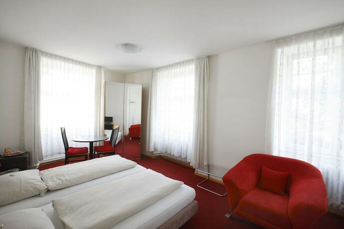 Imagen de la habitación del Hotel Zum Spalenbrunnen. Foto 15