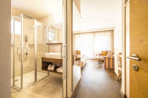 Imagen de la habitación del Hotel Zum Tiroler Adler. Foto 5