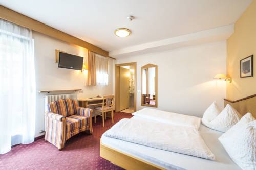 Imagen de la habitación del Hotel Zum Tiroler Adler. Foto 9
