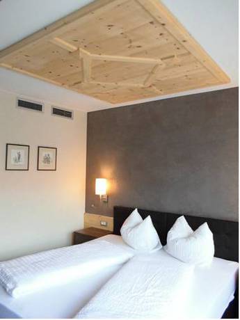 Imagen de la habitación del Hotel Zum Tiroler Adler. Foto 15