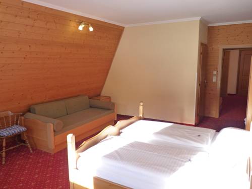 Imagen de la habitación del Hotel Zum Weissen Stein. Foto 2