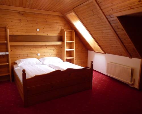 Imagen de la habitación del Hotel Zum Weissen Stein. Foto 6
