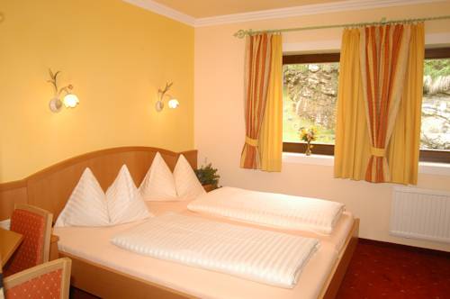 Imagen de la habitación del Hotel Zum Weissen Stein. Foto 15