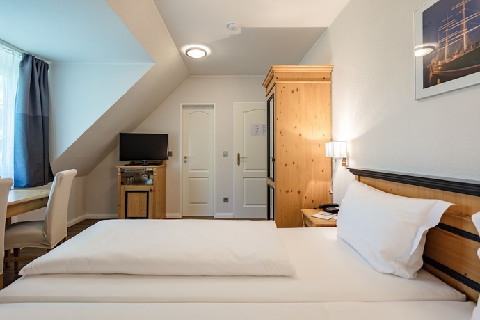 Imagen de la habitación del Hotel Zum Zeppelin. Foto 18