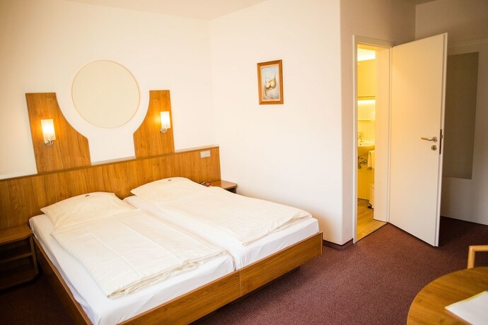 Imagen de la habitación del Hotel Zum gr&uuml;nen Walde. Foto 19