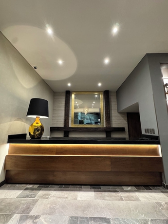 Imagen de los interiores del Hotel Zuma Colony. Foto 14