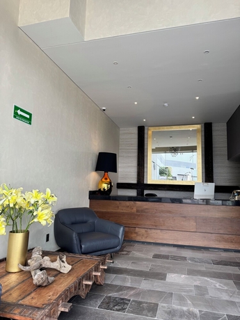 Imagen de los interiores del Hotel Zuma Colony. Foto 16