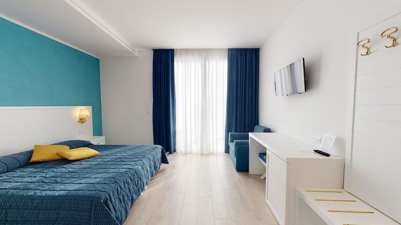 Imagen de la habitación del Hotel Zunino, Spotorno. Foto 12