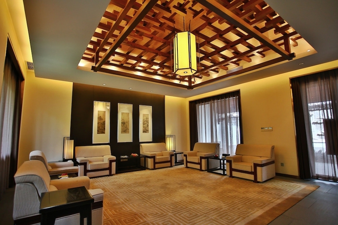 Imagen de los interiores del Hotel Zuoyouke Qinling West Brigade. Foto 18