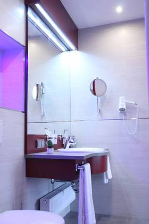 Imagen de la habitación del Hotel Zur Alten Schmiede. Foto 3