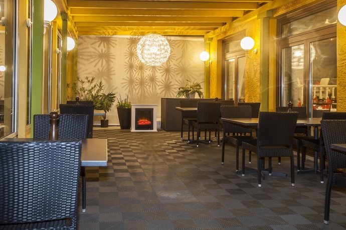 Imagen de los interiores del Hotel Zur Au. Foto 19