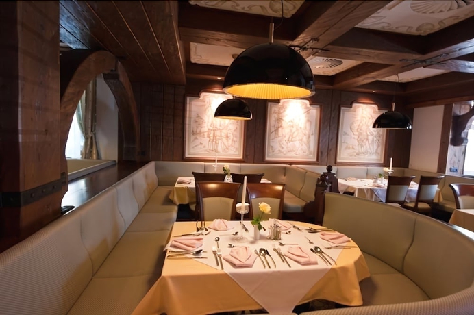 Imagen del bar/restaurante del Hotel Zur Burg, Kaprun. Foto 5