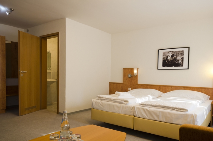 Imagen de la habitación del Hotel Zur Krone Garni-hotel. Foto 11