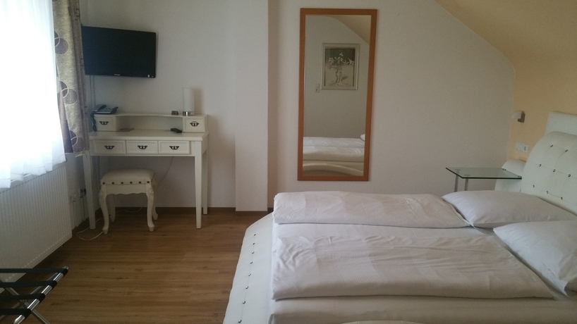 Imagen de la habitación del Hotel Zur Krone Garni-hotel. Foto 14