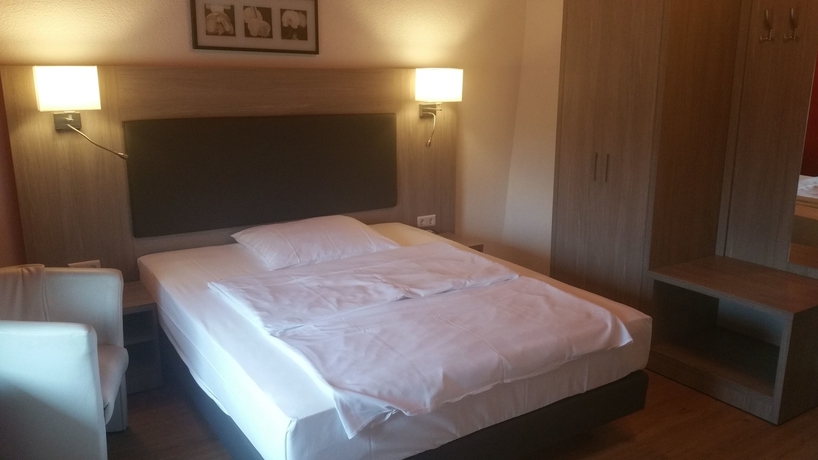 Imagen de la habitación del Hotel Zur Krone Garni-hotel. Foto 17