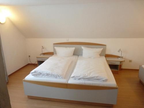Imagen general del Hotel Zur Krone, Hamel&iacute;n. Foto 6