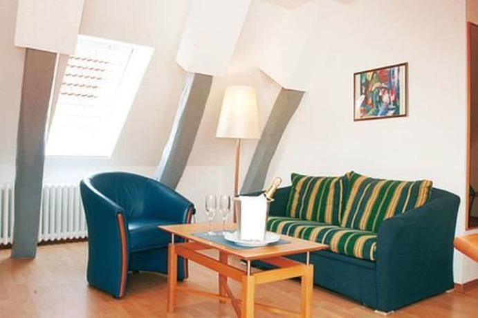Imagen de la habitación del Hotel Zur Krone, Hamel&iacute;n. Foto 19