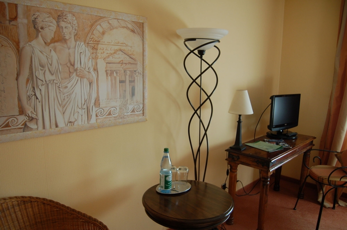 Imagen de la habitación del Hotel Zur Linde, Hanau. Foto 11
