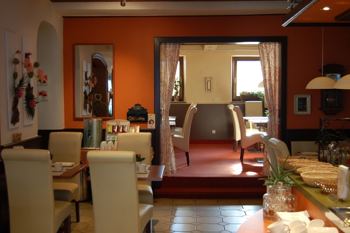 Imagen del bar/restaurante del Hotel Zur Linde, Hanau. Foto 5