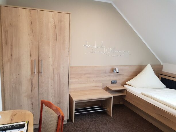 Imagen de la habitación del Hotel Zur Neroburg. Foto 18