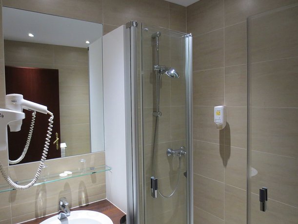 Imagen de la habitación del Hotel Zur Post, Illmitz. Foto 11