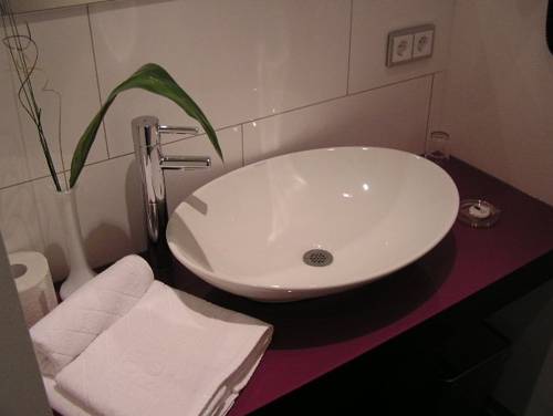 Imagen de la habitación del Hotel Zur Promenade. Foto 8