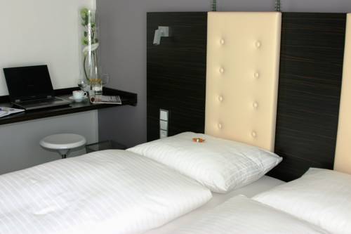 Imagen de la habitación del Hotel Zur Promenade. Foto 13