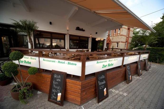 Imagen del bar/restaurante del Hotel Zur Rebe. Foto 2