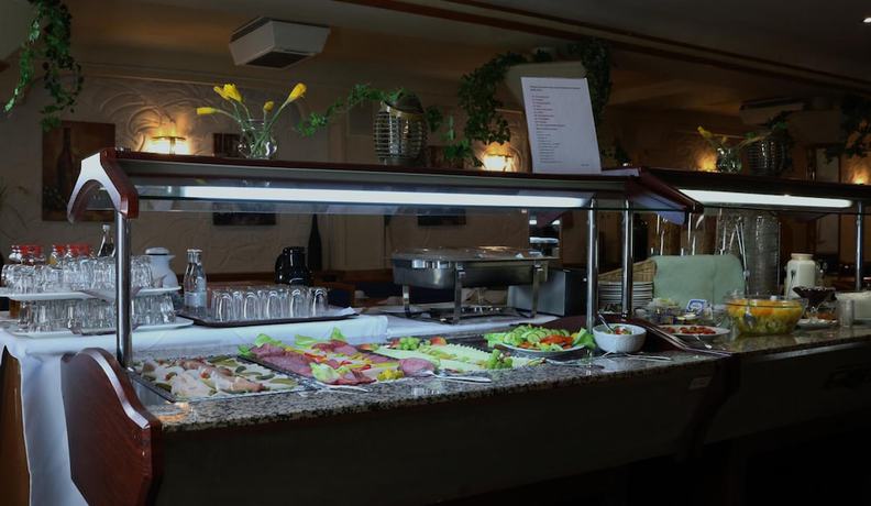 Imagen del bar/restaurante del Hotel Zur Rebe. Foto 6