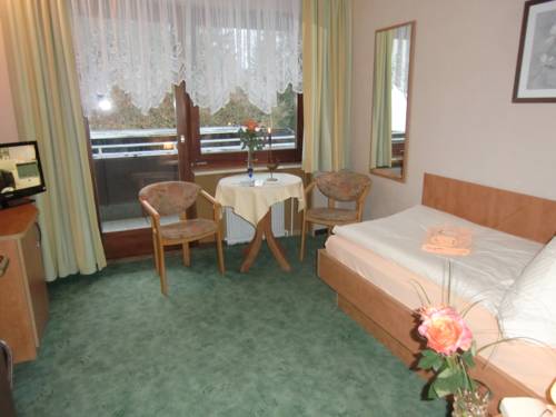 Imagen de la habitación del Hotel Zur Schmiede. Foto 14