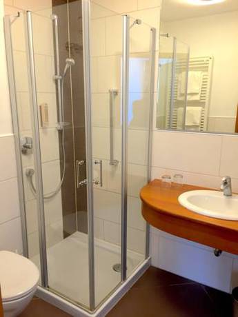 Imagen de la habitación del Hotel Zur Sch&ouml;nen Aussicht, Marktheidenfeld. Foto 5