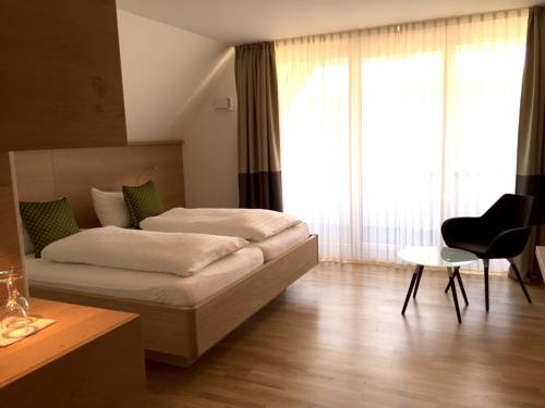 Imagen de la habitación del Hotel Zur Sch&ouml;nen Aussicht, Marktheidenfeld. Foto 12