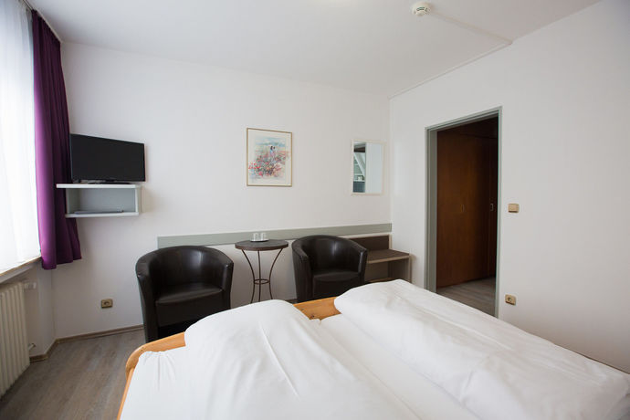 Imagen de la habitación del Hotel Zur Sonne. Foto 14