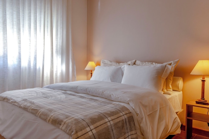 Imagen de la habitación del Hotel Zur Su&iacute;tes. Foto 4