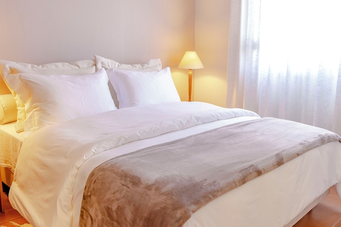 Imagen de la habitación del Hotel Zur Su&iacute;tes. Foto 5