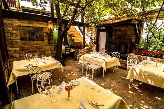 Imagen del bar/restaurante del Hotel Zur Weinsteige. Foto 6