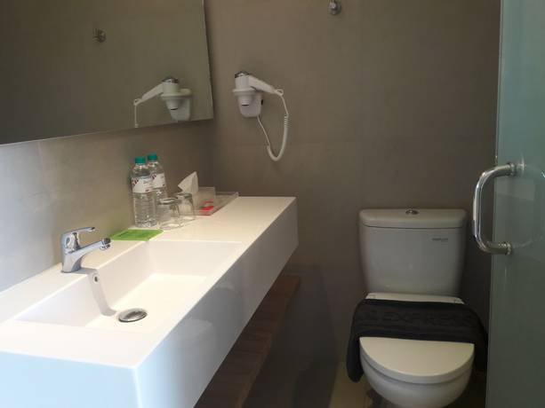 Imagen de la habitación del Hotel Zuri Express Jimbaran - Chse Certified. Foto 10