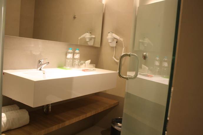 Imagen de la habitación del Hotel Zuri Express Jimbaran - Chse Certified. Foto 13