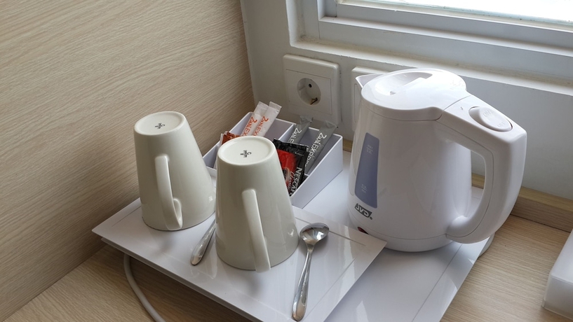 Imagen de la habitación del Hotel Zuri Express Mangga Dua. Foto 6